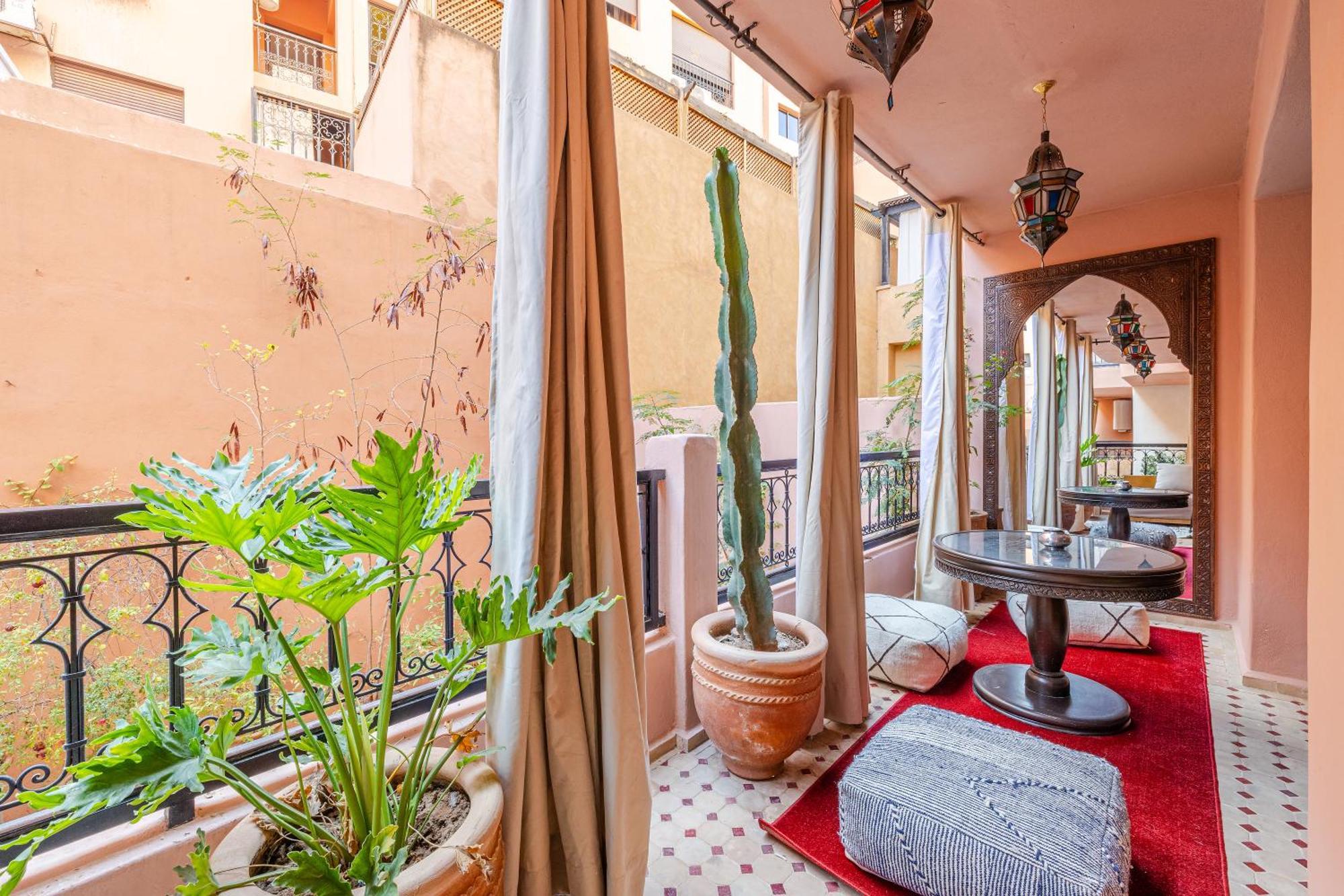 Appartement Moderne En City Center Marrakech-Gueliz マラケシュ エクステリア 写真