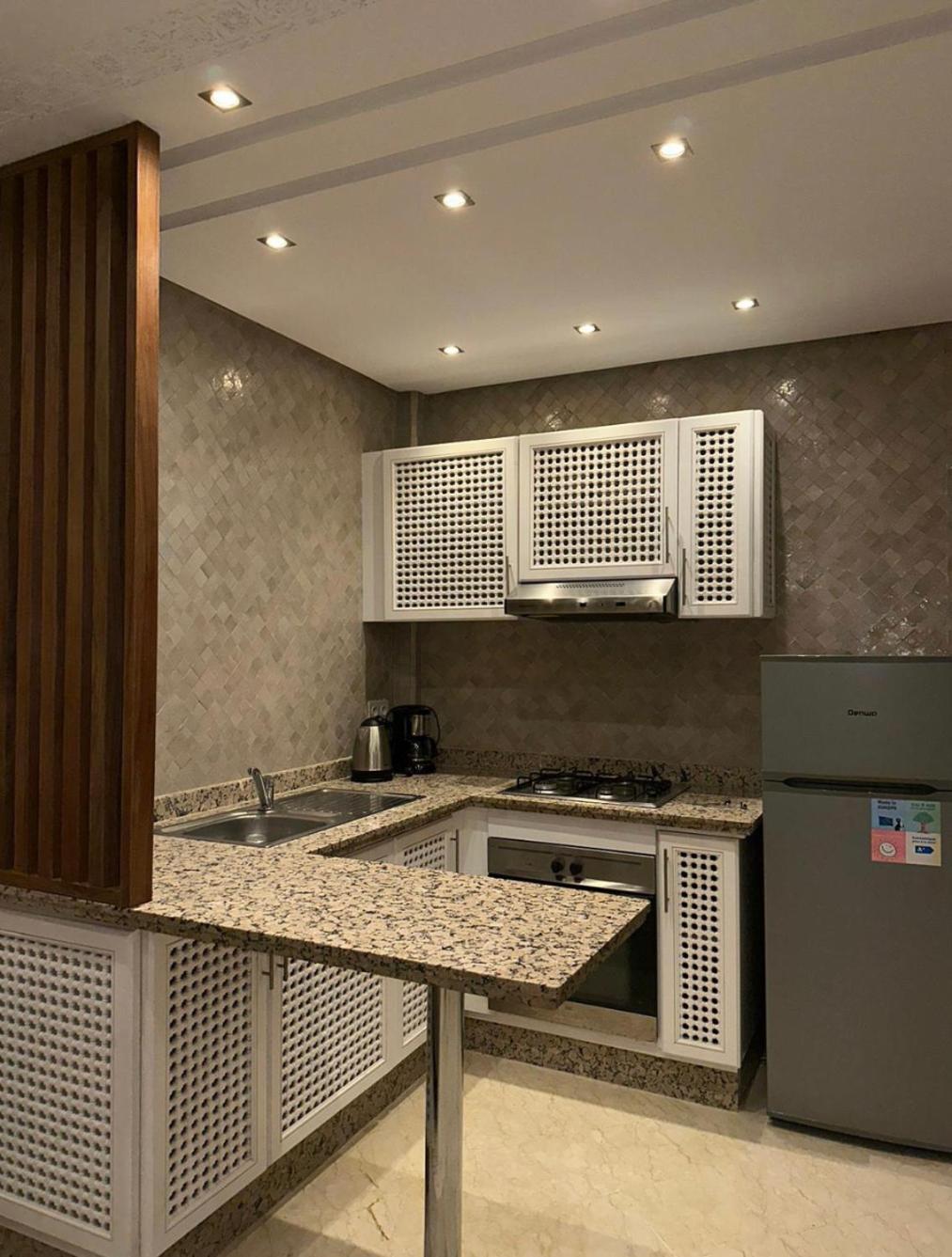 Appartement Moderne En City Center Marrakech-Gueliz マラケシュ エクステリア 写真